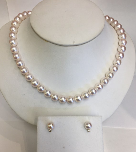 8mm Akoya Pearls Very Fine Quality 14k Gold Clasp 7.5mm Earrings with .18 TDW