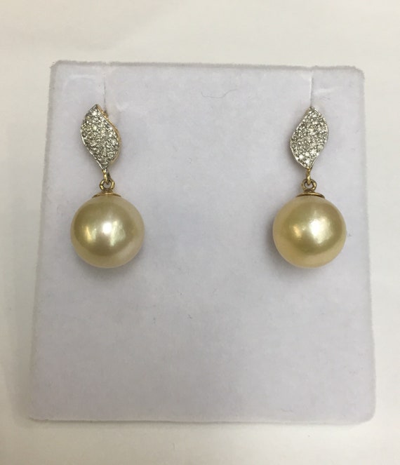 12.3mm Tahitian South Sea Pearl Earrings 14k Gold .50 TDW