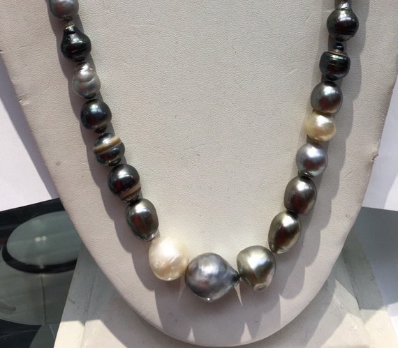 Multi Color Tahitian South Sea Pearls 7.5x16mm Magnetic Silver Clasp Great Colors 30"