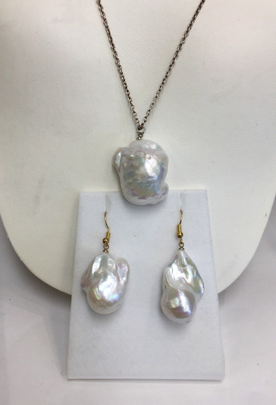 50mm Baroque Freshwater Pearl Hanging from Adjustable Length Leather cord