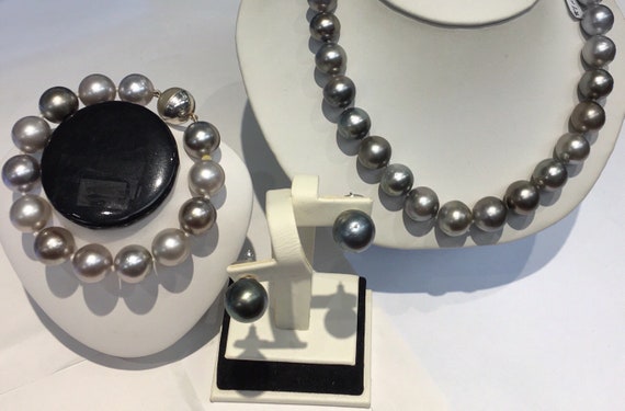 Tahitian South Sea Pearl Set 16.5mm Necklace 9.5x13mm Bracet is 12.5x13mm 7" 14 k Gold Ball Clasps 13mm Matching Earrings