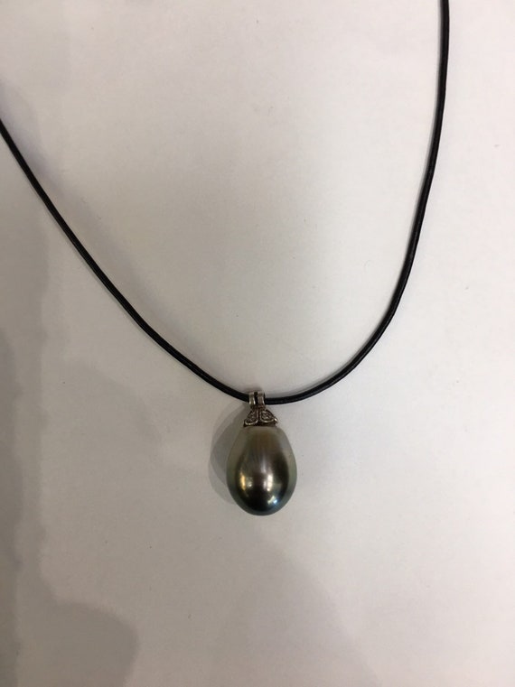 19x15mm Tahitian South Sea Pearl Great Luster Great Color and Silver Cap and Adjustable Length Leather Cord 16-18"