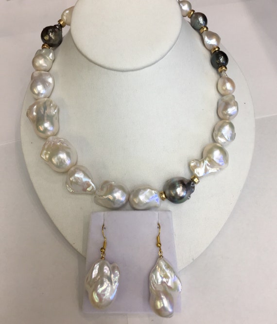 Baroque Cultured Freshwater Pearls 17" Tahitian South Sea Pearls 14k Gold Rindels and Clasp and Matching earrings