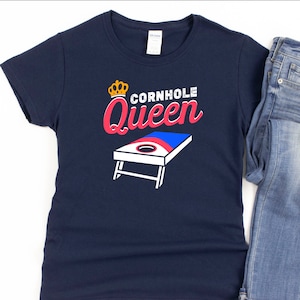 Chemise Cornhole femme, Cornhole Queen, Chemise de jour de jeu et de tournoi, Chemise de lancer de sac de haricots, t-shirt Cornhole Board Cadeau