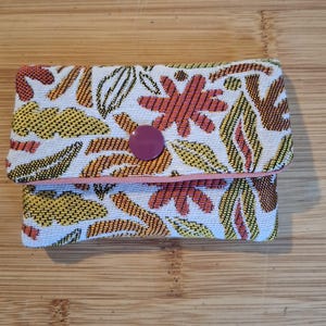 Porte-cartes tissu motifs floraux, 3 compartiments, pression résine