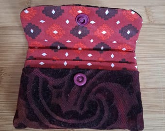 Fabric card holder with embossed patterns, 3 compartments, resin snap