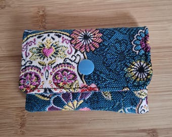 Mexican skull calaveras fabric card holder, 3 compartments, resin snap