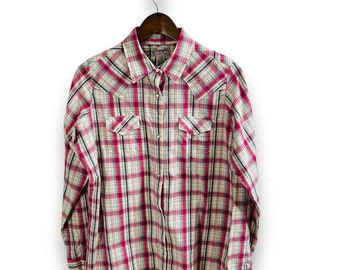 Wrangler Western Wrancher Shirt Womens Size Large Pink Plaid Pearl Snap Pockets