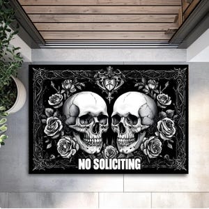 Gothic Skull No Soliciting Doormat Dark Aesthetic Door Mat Macabre Porch Decor Vintage Skull Entry Rug Halloween Gift Spooky Home