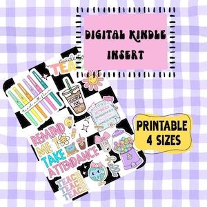 Op de afbeelding: Een digitale Kindle-invoeging met een roze rechthoek met de tekst "DIGITAL KINDLE INSERT". De afbeelding bevat stickers met de tekst "teach with flair", "REMIND ME TO TAKE ATTENDANCE" en "PRINTABLE 4 SIZES". De stickers hebben een thema voor leraren.