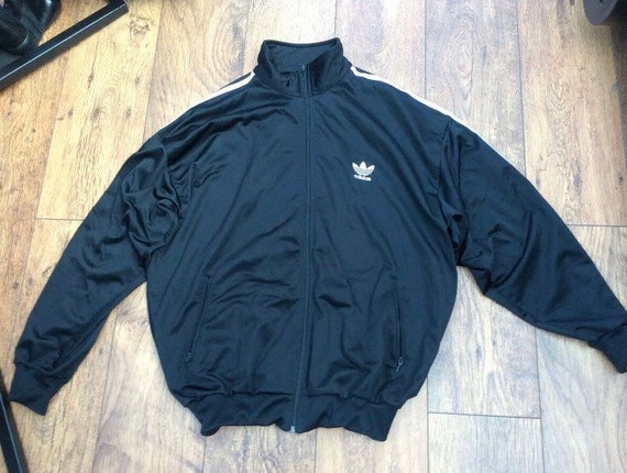 adidas tracksuit size l