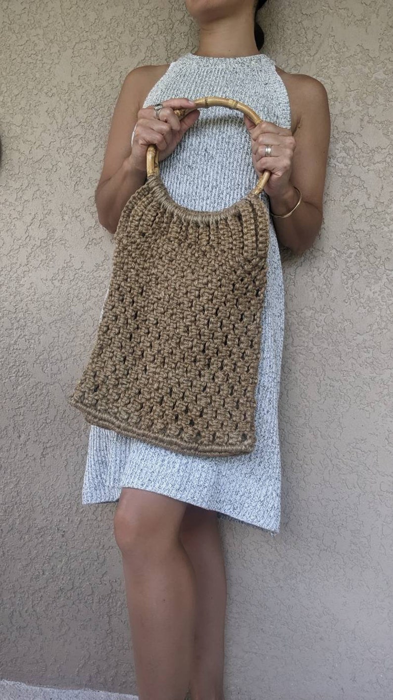 Vintage 70s Hemp Crocheted Macrame Bamboo Handle Bohemian Beach Bag Shopping Bag model 2