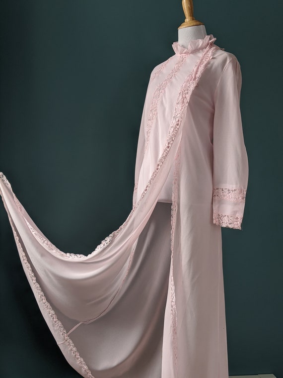 Vintage 60s 70s Pale Pink Lace Chiffon Cheongsam … - image 5