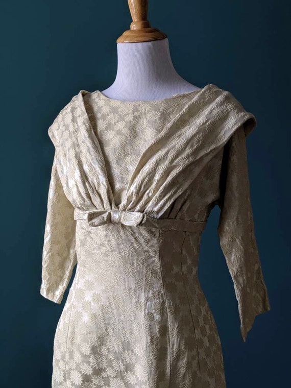 Vintage 40s 50s Ivory Floral Brocade Cocktail Dres