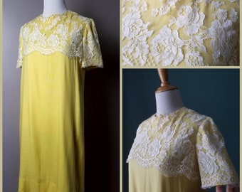 50s / 60s Vintage Yellow Mod  Linen and Lace Shift Dress