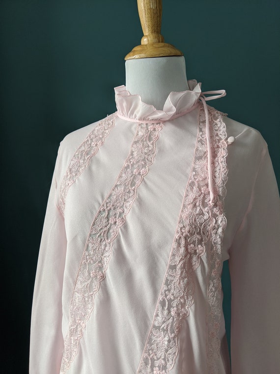 Vintage 60s 70s Pale Pink Lace Chiffon Cheongsam … - image 3