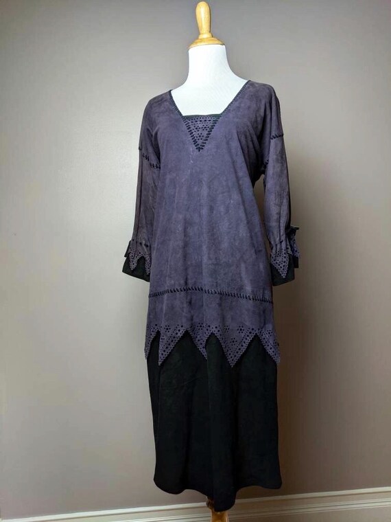 90s does 20s  Vintage Purple and Black Suede Dress - image 5