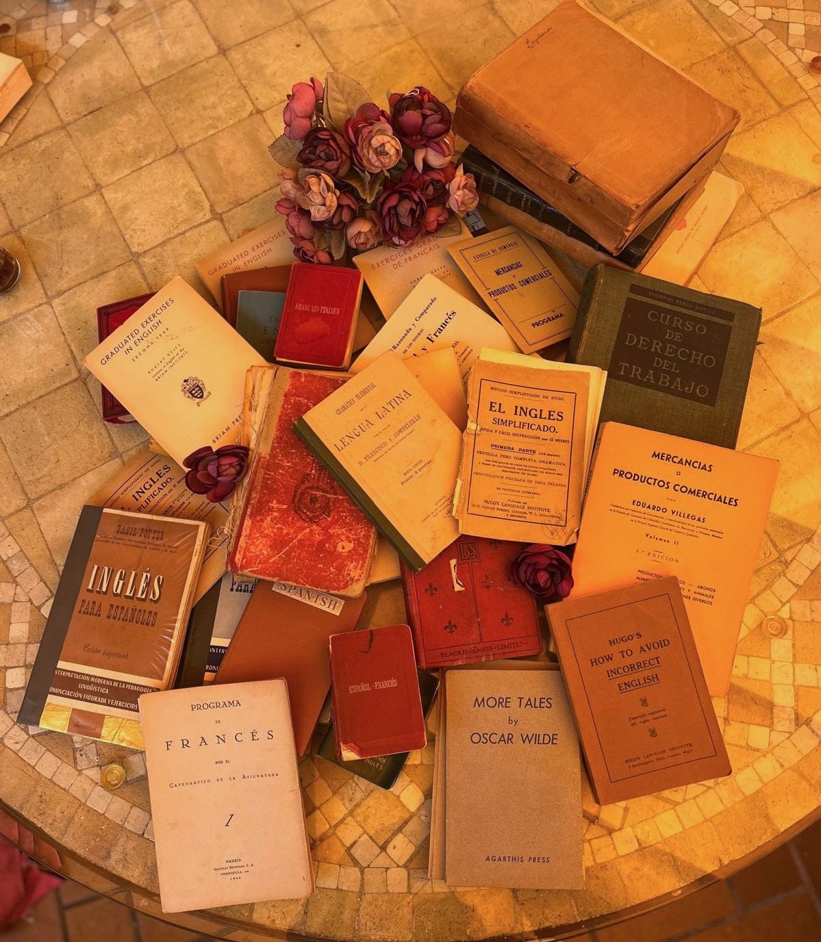 Pack of 35 Vintage Sheets from Authentic Antique Books (30s, 40s and 50s) - Ideal for Scrapbooking and Crafts
