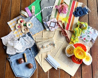 Vintage &quot;Western&quot; Creative Kit - Retro Pieces for Scrapbooking and Crafts - Numerous Pieces per Pack