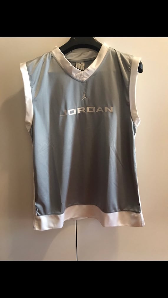 t shirt jordan argento