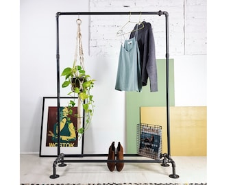 ROBUST - clothing rack in industrial style including shoe storage