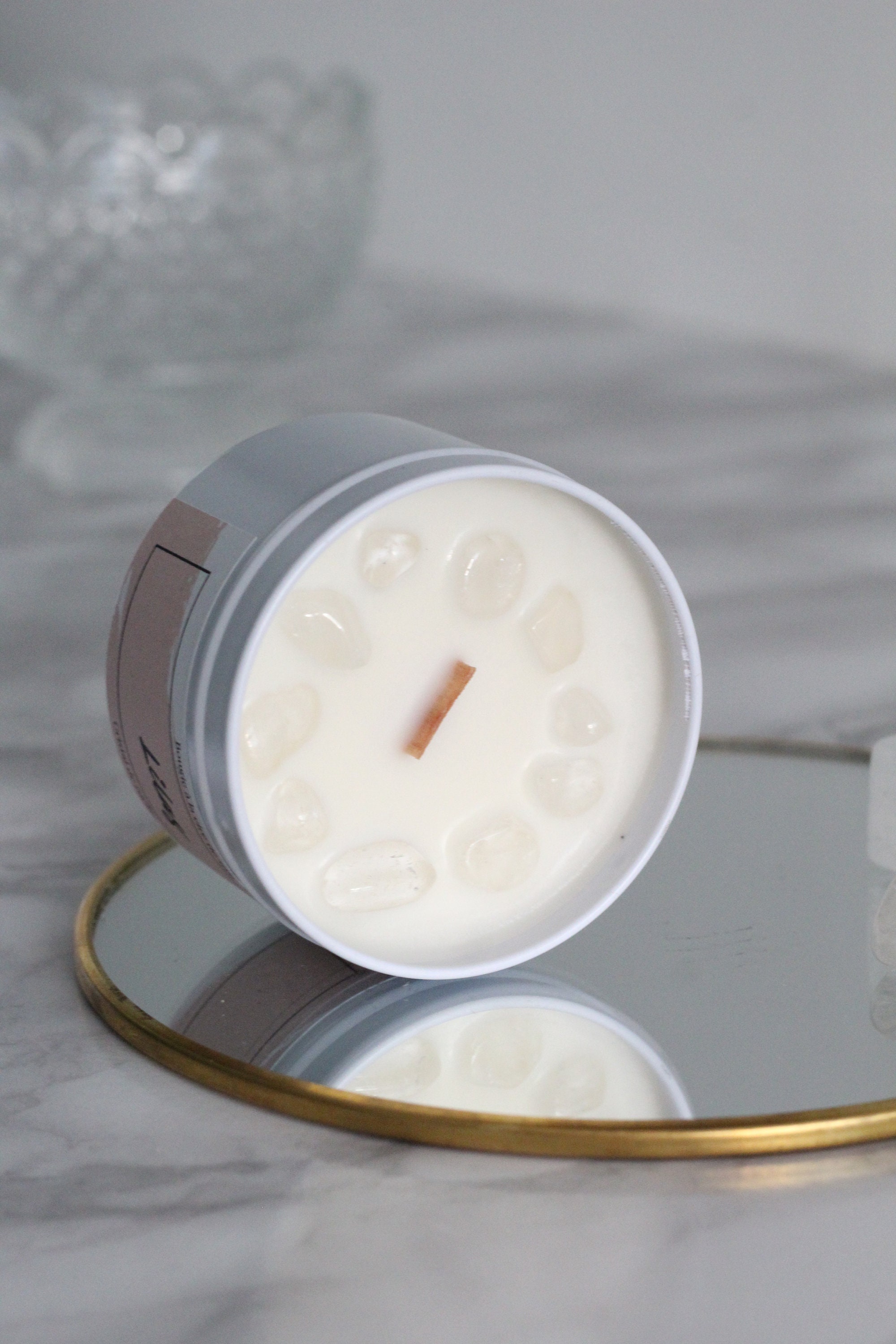 Bougie Lilas, Bougie Pierre Précieuse, Cristal de Roche Cadeau Cire Soja Naturelle Lumineuse Crépita