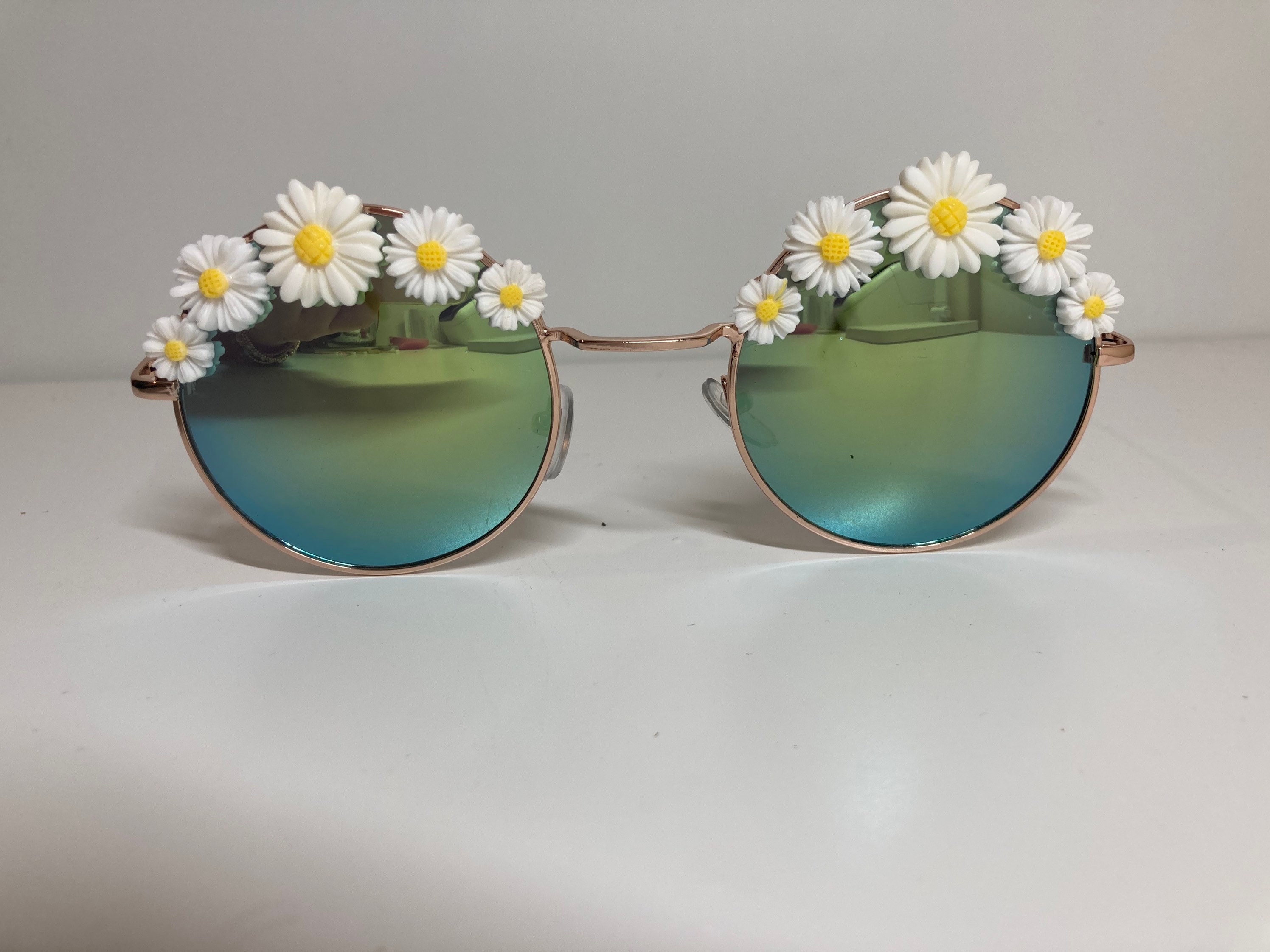 Round top daisy sunglasses