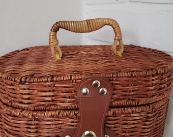 Vintage Wicker Picnic Basket Purse
