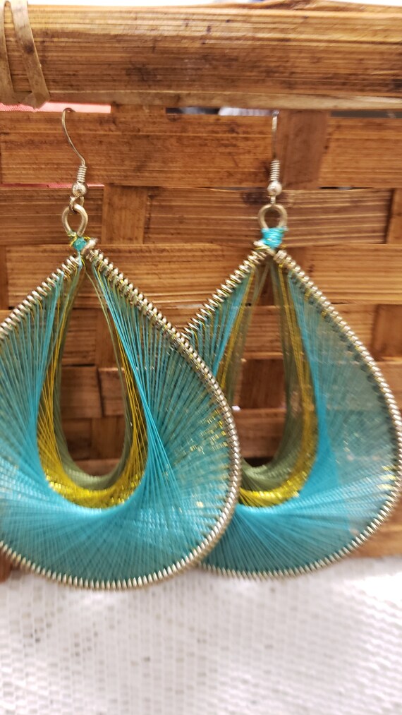 vintage string art earrings Gem