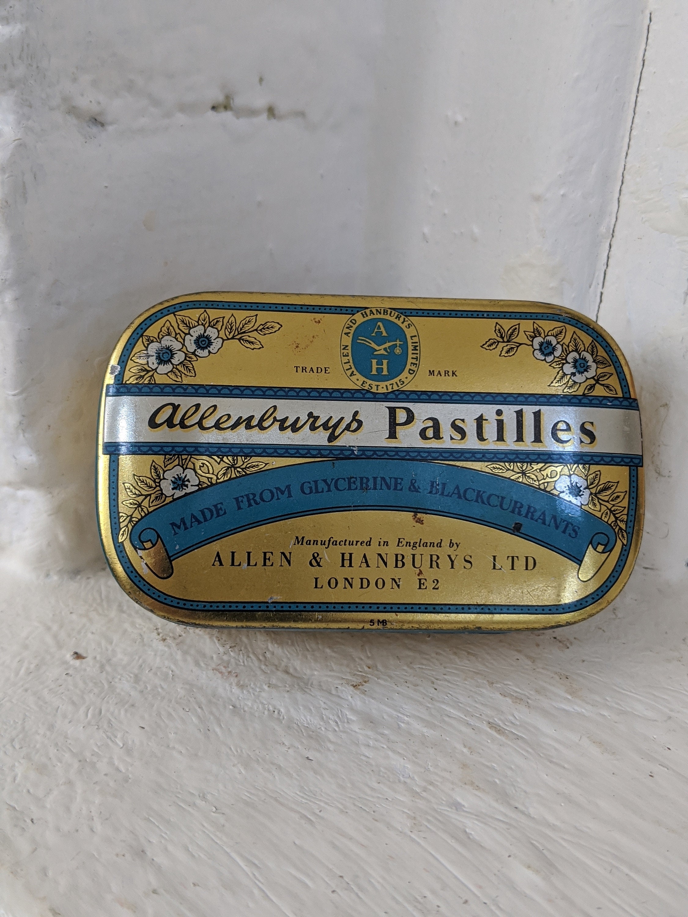 4 vintage medical tins vintage tins Jars & Containers Kitchen Storage