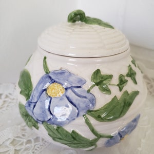 Sugar Bowl With Lid Embossed Painted Floral Sugar Bowl with Leaf Lid