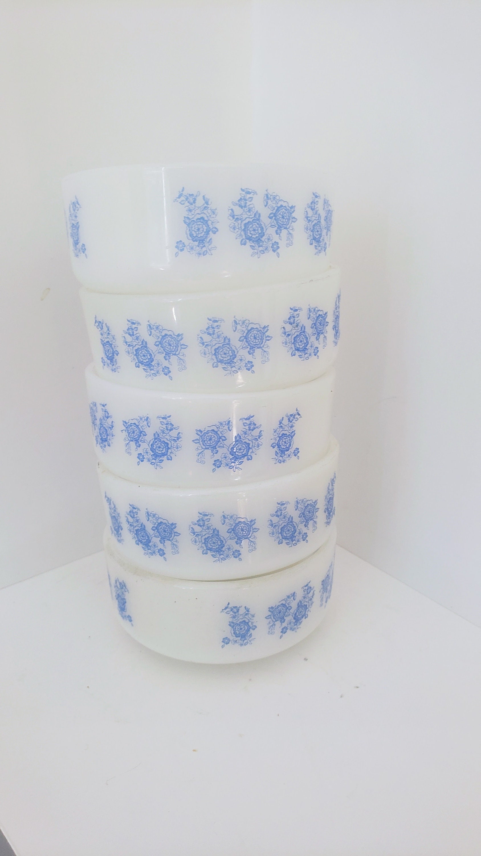 ヴィンテージ フェデラルガラス デザートボウル：白いパイレックスに