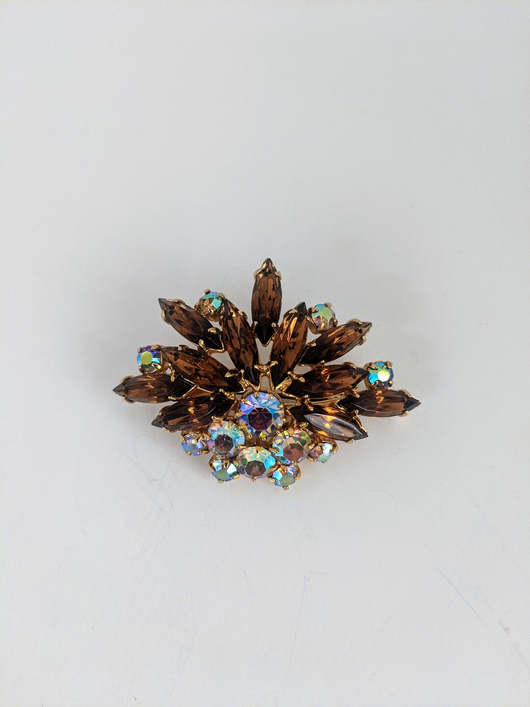 Broche Ancienne Magnifique Couleur Vieil Or Avec Topaze Et Perles - Vintage, Occasion