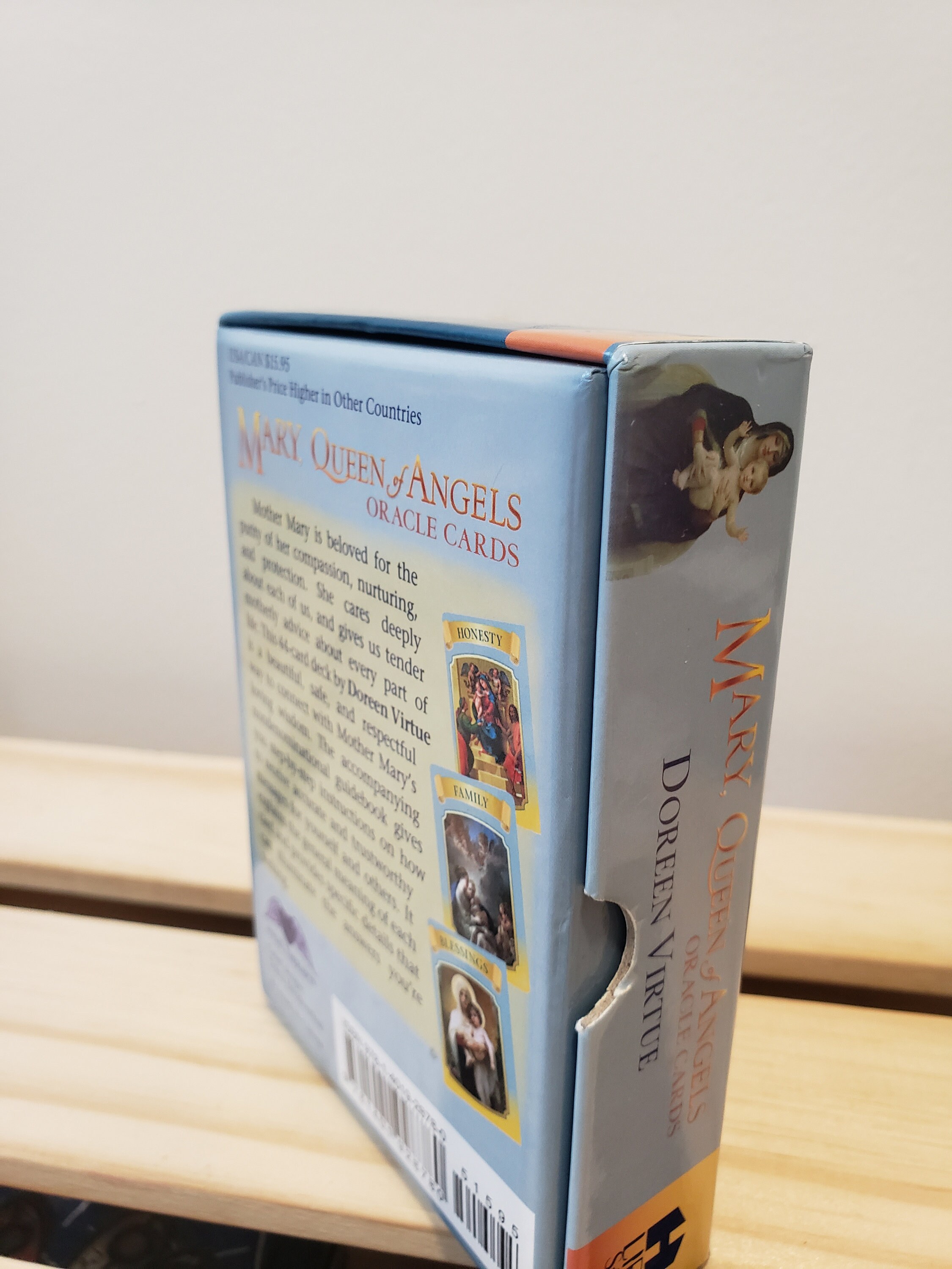 新品　MARY, QUEEN of ANGELS オラクルカード Mary Queen of Angel's Oracle Card Deck and Physical