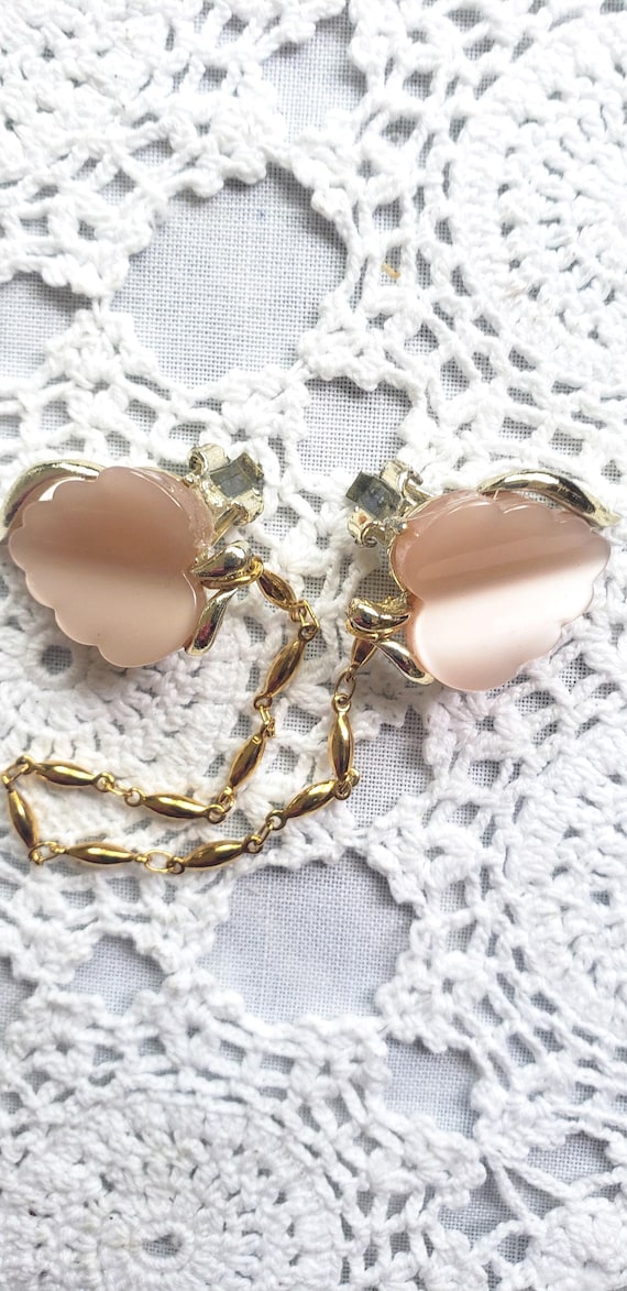 Vintage 50s Pink Crystal Cardigan Sweater Clip/Guard Vinatage Sweater Clip Pink Gold With Pink Rhinestones 1950s  main image 2
