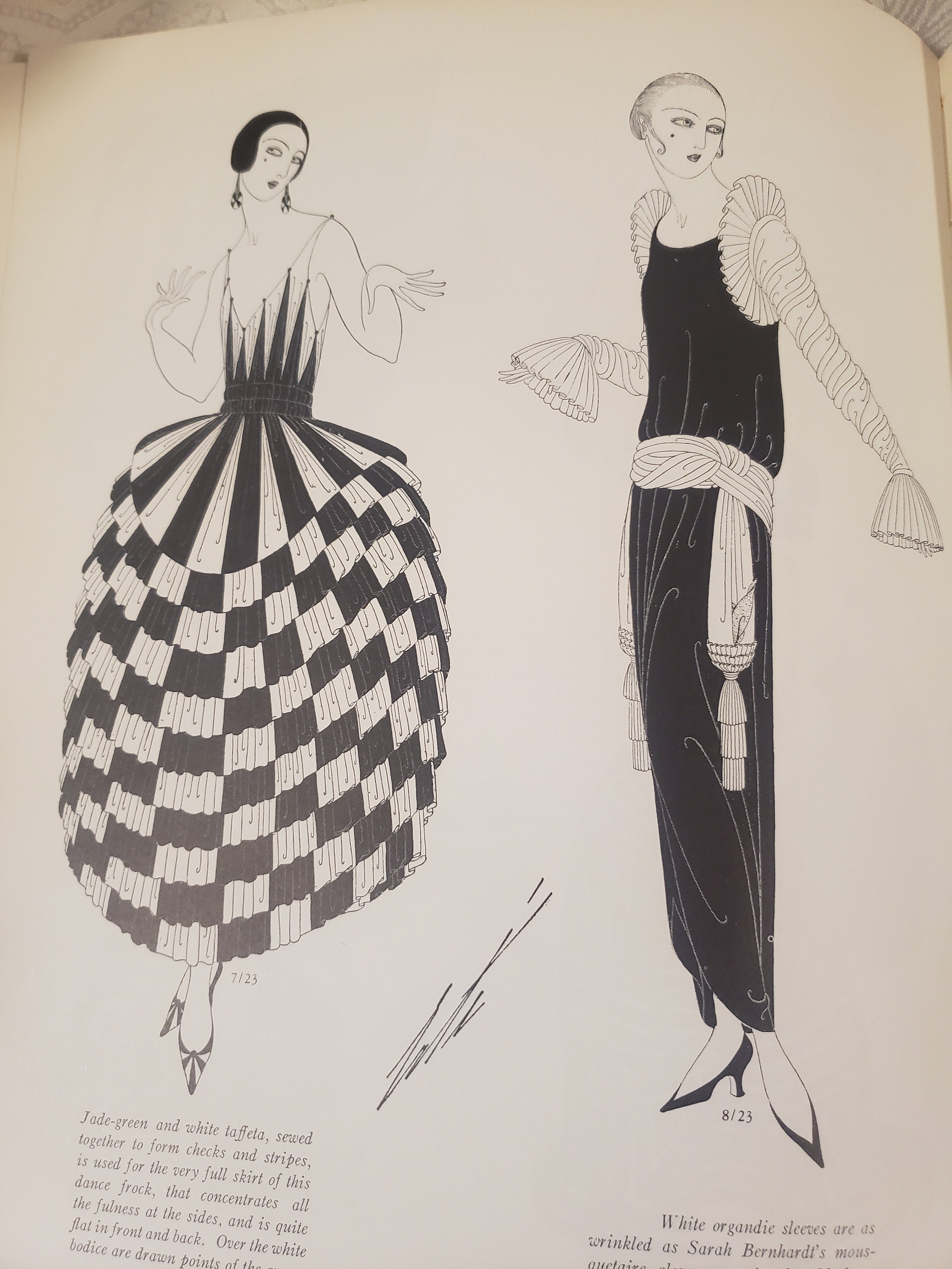Erte's Fashion Designs Book 218 Illustrations From Harpers Erte's Fashion Designs Book 218 Illustrations From Harpers