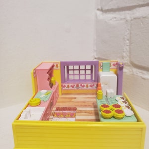 Vintage Furry Families Dog Kitchen: 1993 Playmates Takara Toy
