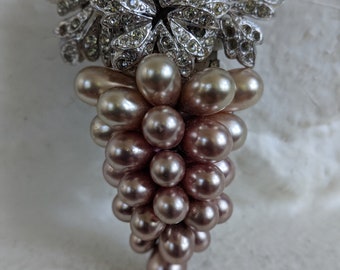 Dazzling Vintage Dress Clip Vintage Pearl Dress Clip Silver Pearl Grapes Dress Clip 40s Dress Clip