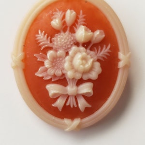Embossed Flower Cameo Brooch: Victorian Style Resin Floral Pin