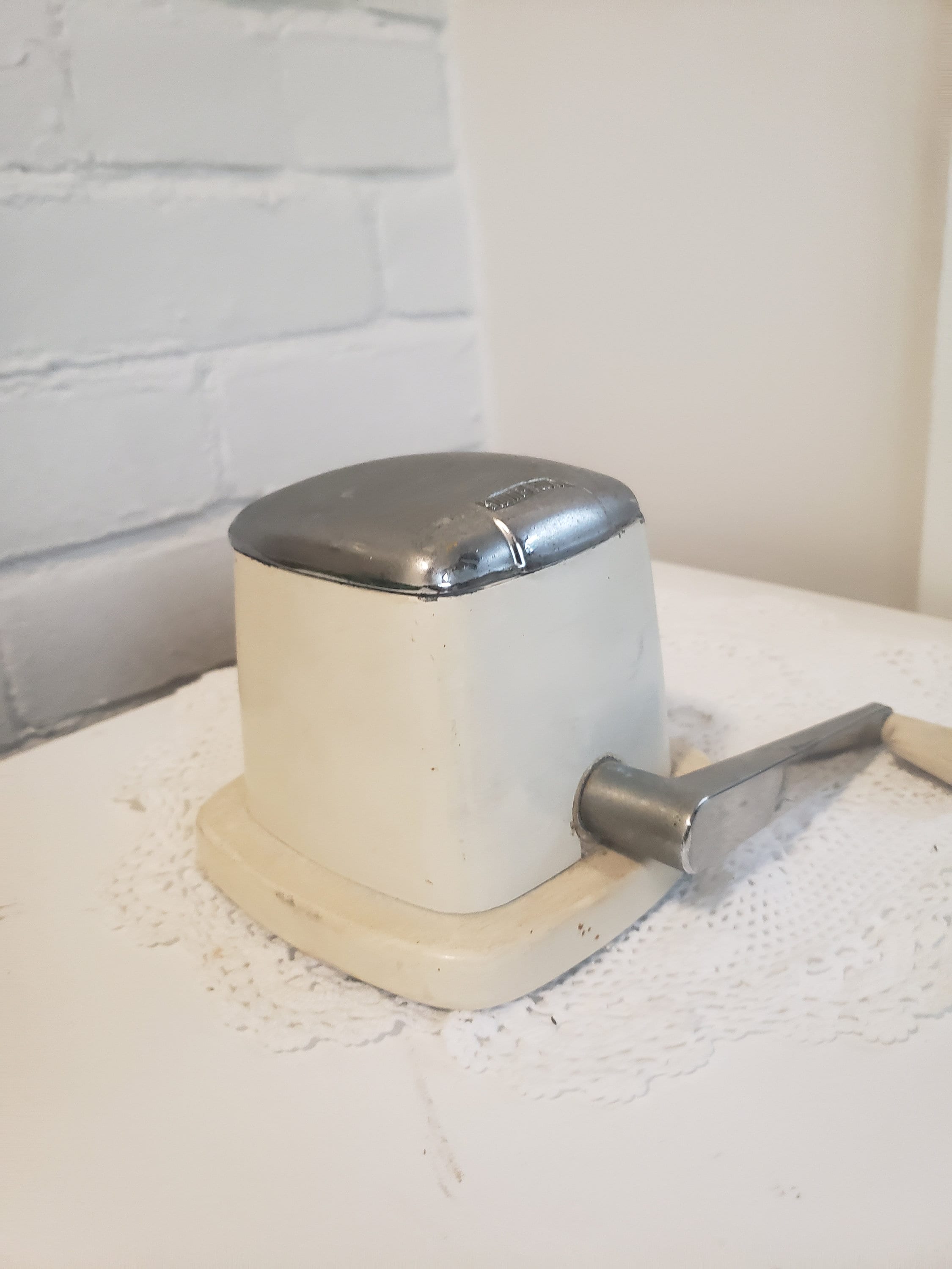 Swing Away Ice Crusher - Etsy Canada