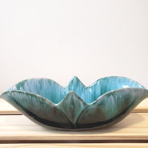 Vintage Blue Mountain Pottery Planter: Drip Glaze Tulip Dish