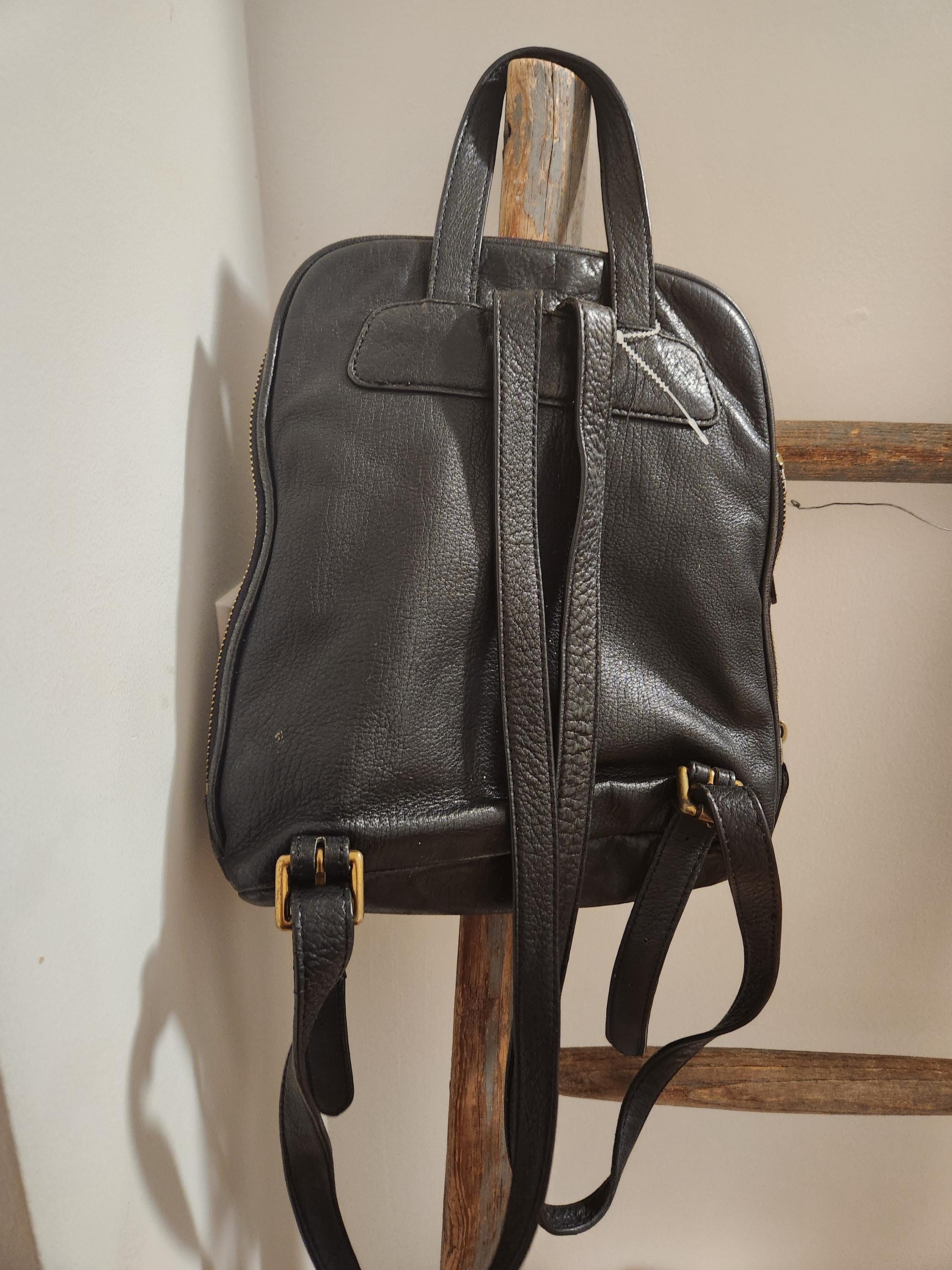 Vintage Margot Black Leather Knapsack: Small Designer  display picture 2