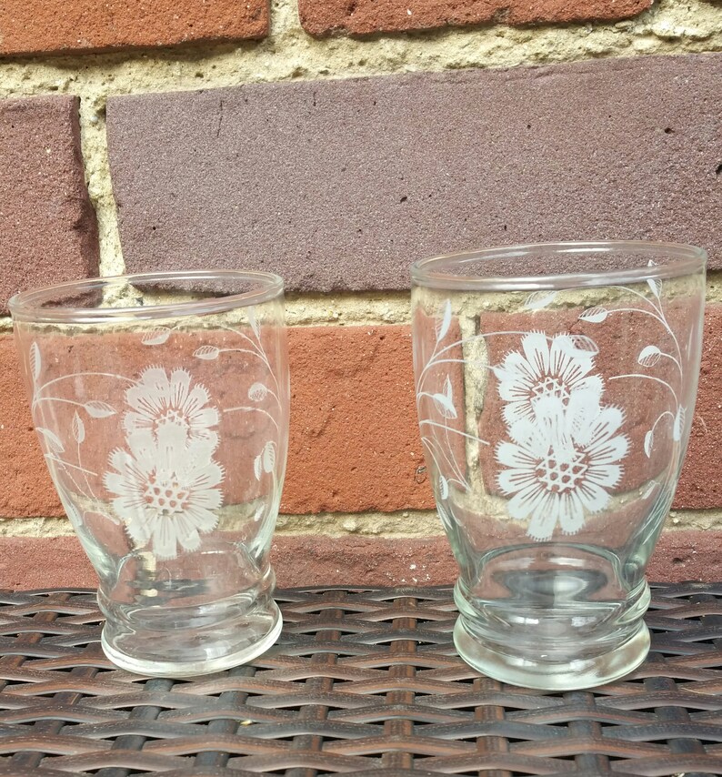 drinking glasses retro