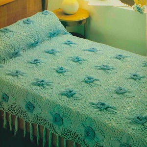 Vintage floral lace bedspread crochet pattern Flowers bed cover Lacy coverlet Size: 74 x 84 ins – Chart #C855*