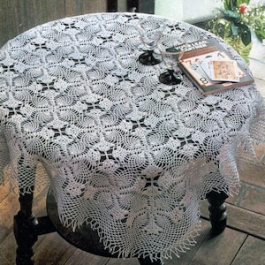 Patrón de mantel de encaje cuadrado a crochet Tamaño: 33 ins 86 cm Patrón de mantel de piña con motivos de encaje patrón de crochet vintage - Esquema PDF #969*