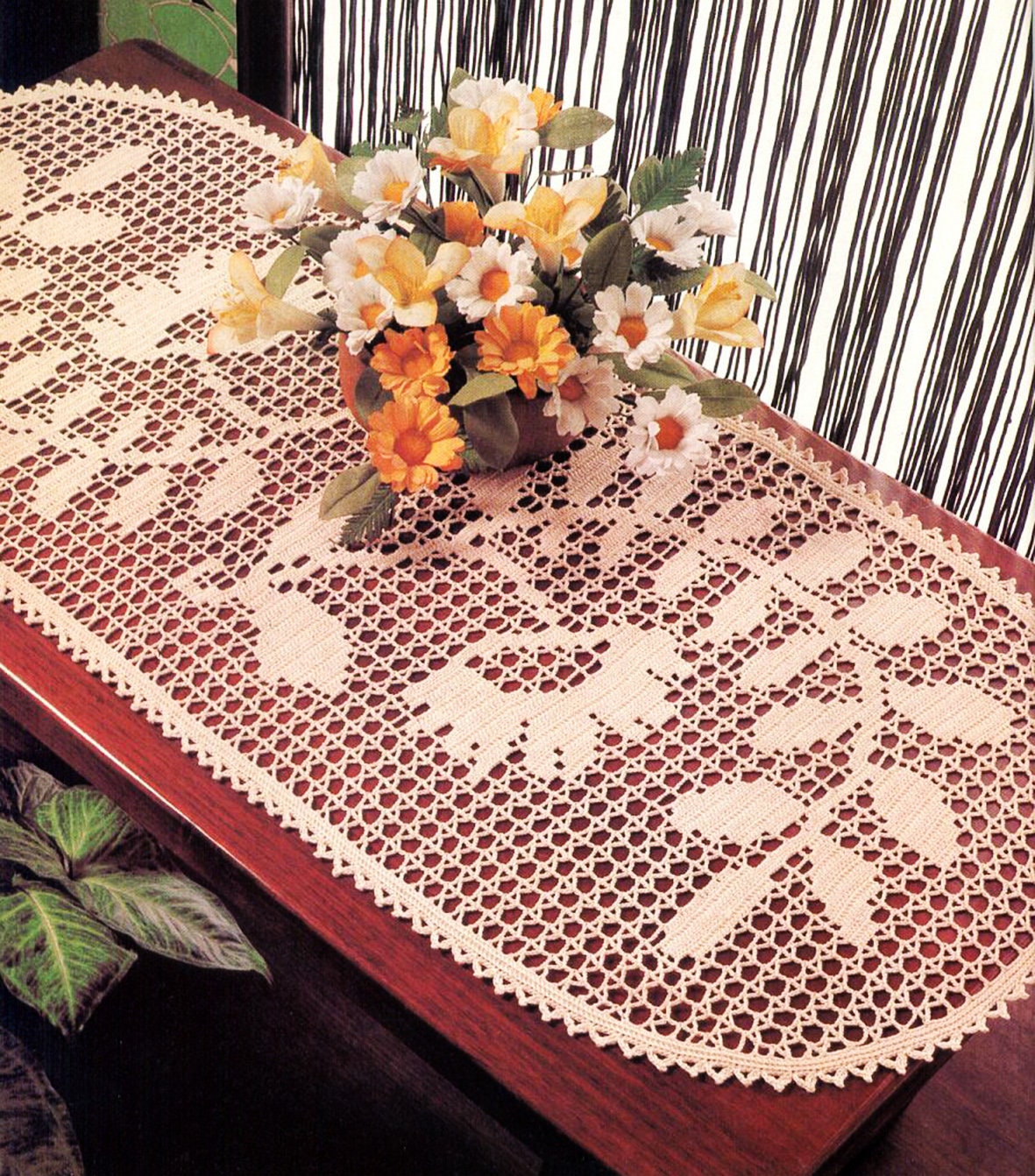 Vintage Filet Crochet Pattern Chart Flowers Table Runner |Size 33 x 14 inches| PDF Crochet Pattern # S281*