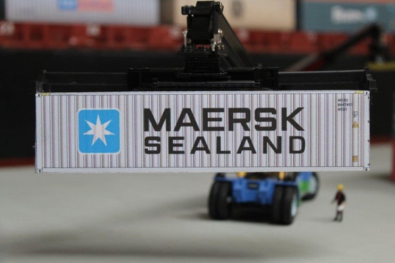 /'OO/' Shipping containers MAERSK x4