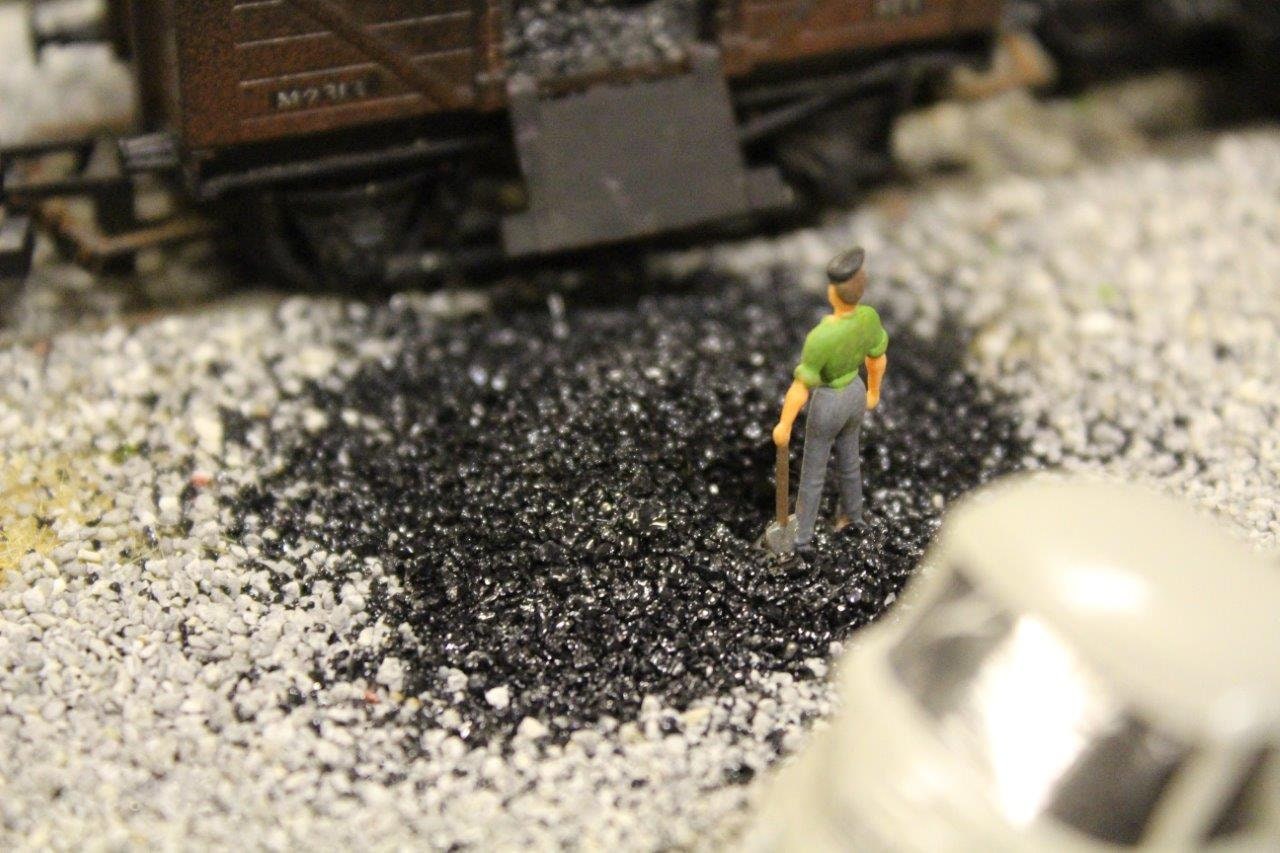 Modelscene 5066 HO/OO Sacks Of Coal (Pack Of 24