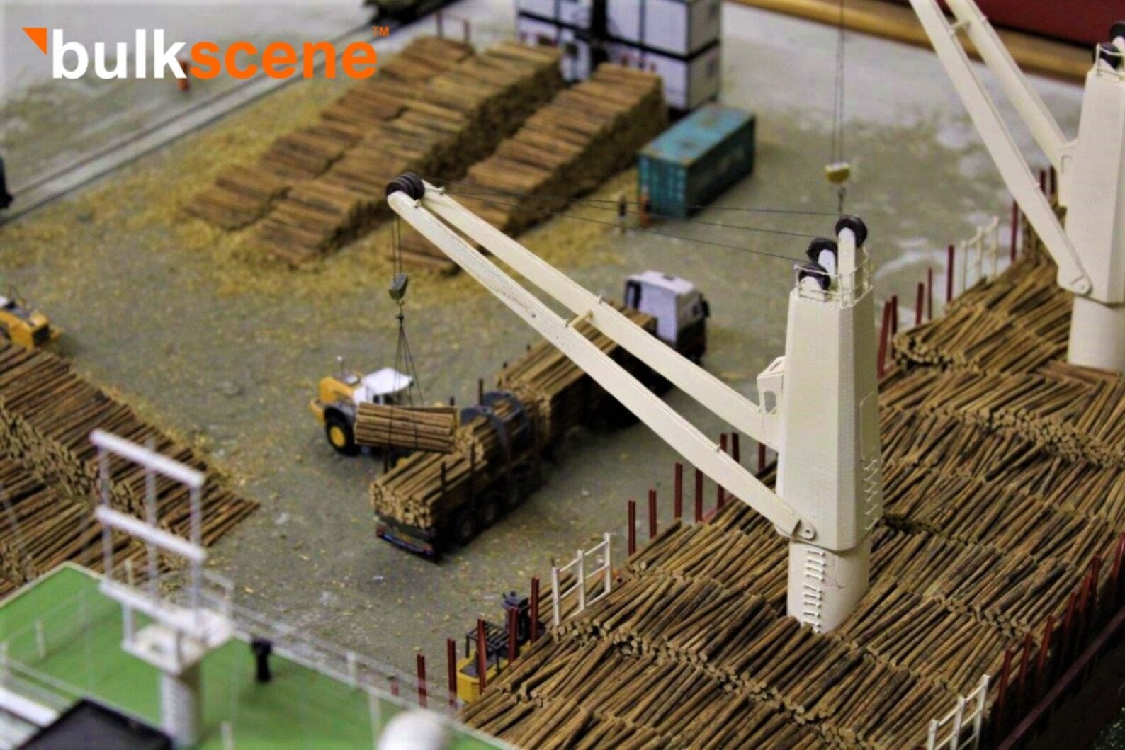 BULKSCENE 128mm Model Timber Logs – OO/HO Gauge (1:76) Wagon Loads, Bulk Packs, Brown, Pre-Built