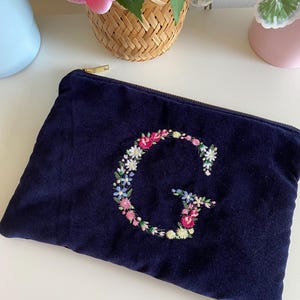 Bolso de terciopelo bordado con la letra G, neceser, bolso de viaje, clutch, estuche, bolso de noche, monedero, regalo para profesor, regalo de fin de curso.
